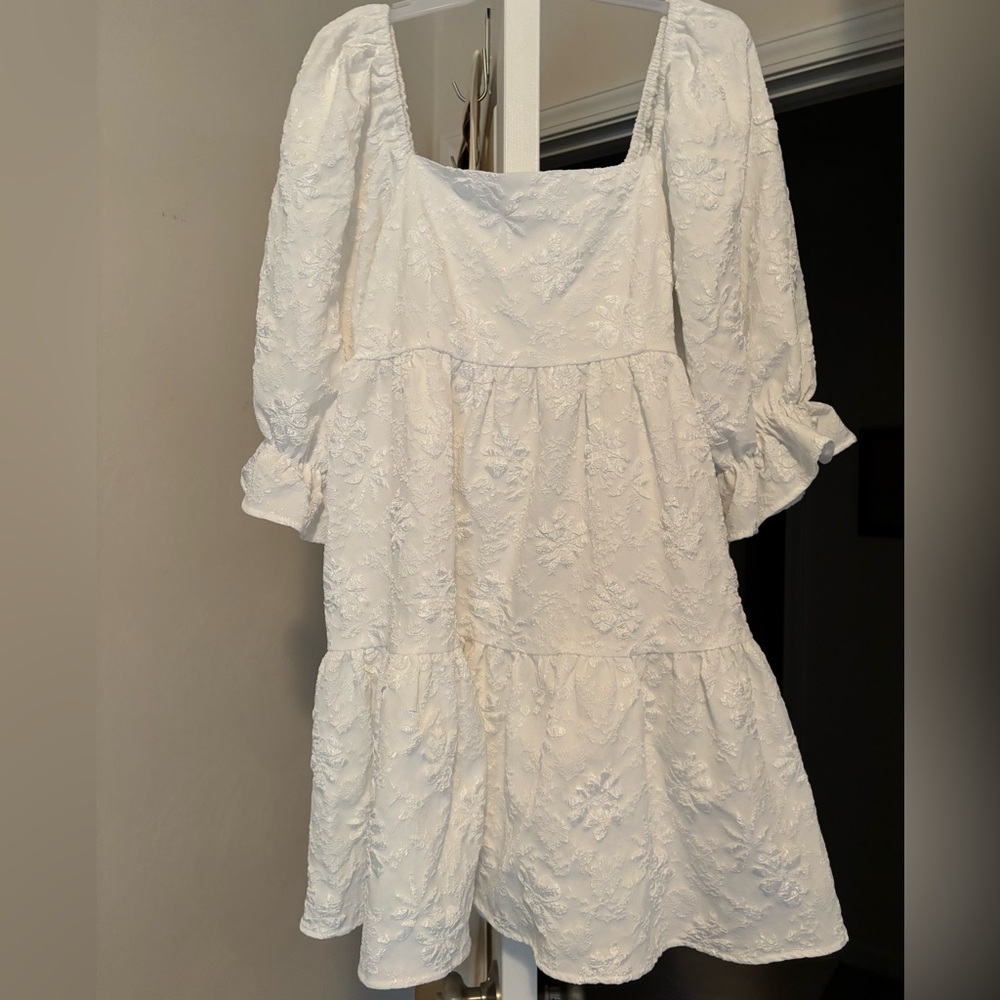 Entro White 3/4 Sleeve Dress